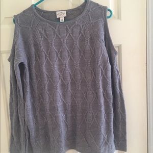 Gray sweater with cut out shoulders